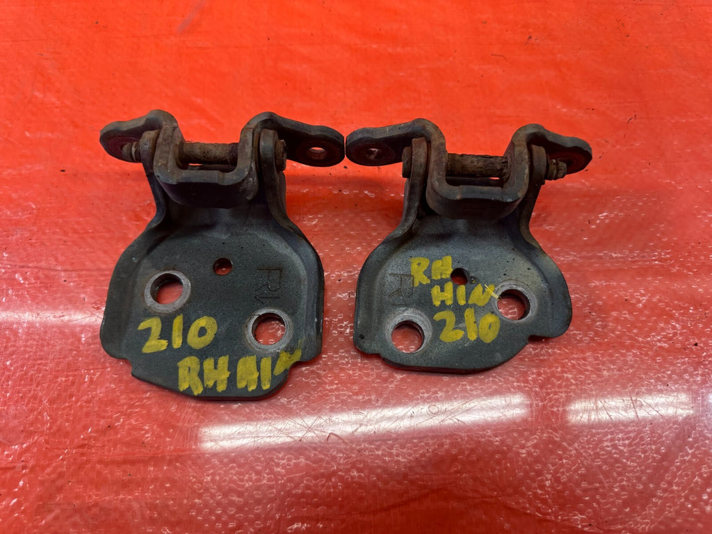 97 01 HONDA PRELUDE   DOOR HINGE SET HINGES   UPPER & LOWER   RIGHT SIDE OEM 2100