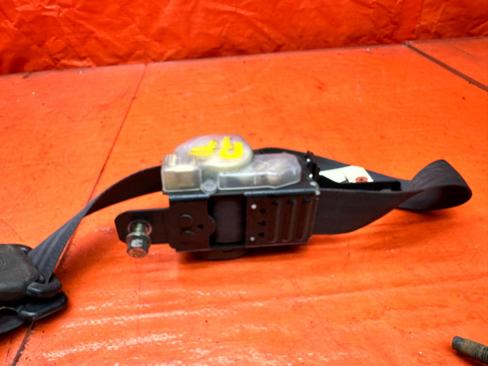 92 96 HONDA PRELUDE RIGHT FRONT SEAT BELT RETRACTOR OEM #33210