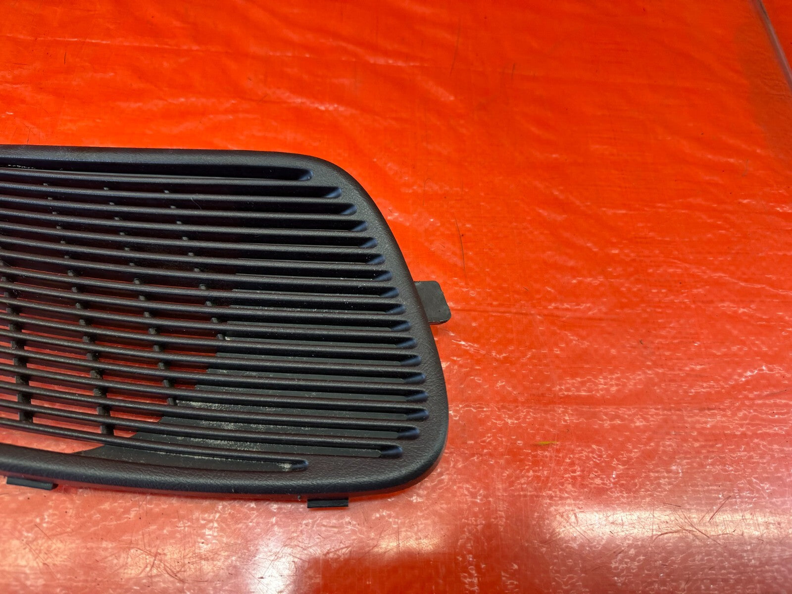 94 01 ACURA INTEGRA 2D   DRIVER LEFT REAR   SPEAKER COVER TRIM PLASTIC BLACK 2261