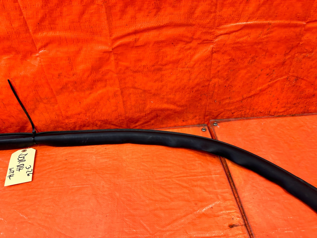 10 16 HYUNDAI GENESIS COUPE   RIGHT DOOR UPPER WEATHER STRIP SEAL OEM #3263
