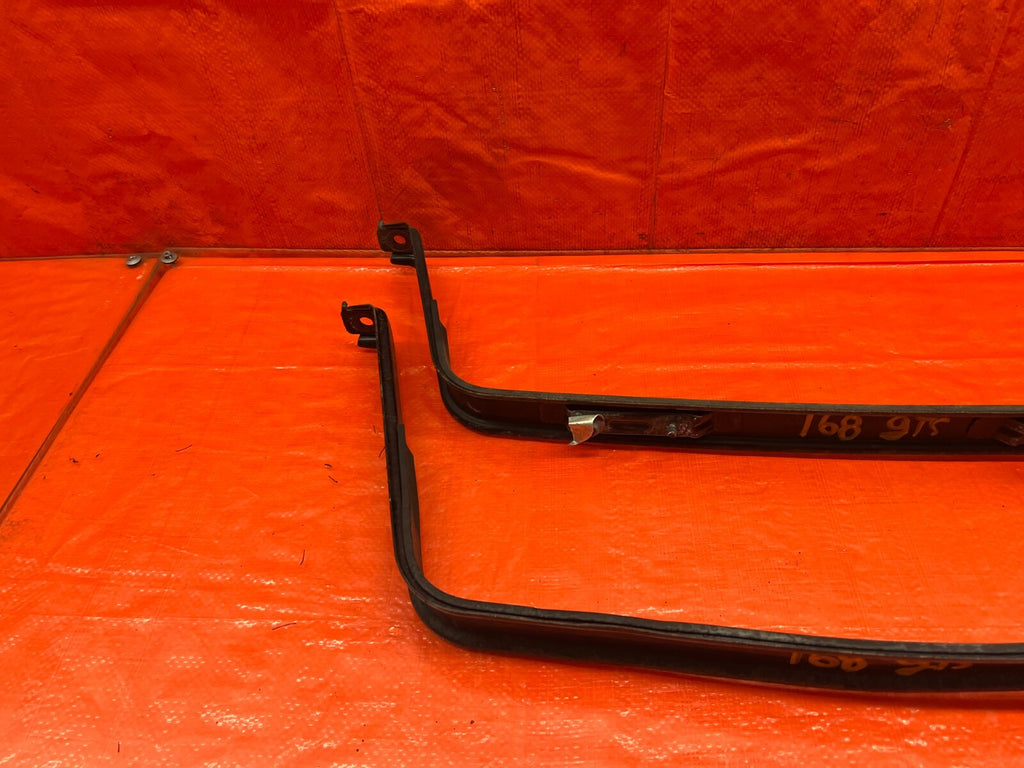 09 10 ACURA TSX   GAS GASOLINE FUEL TANK MOUNTING STRAPS BAND SET   OEM #1686