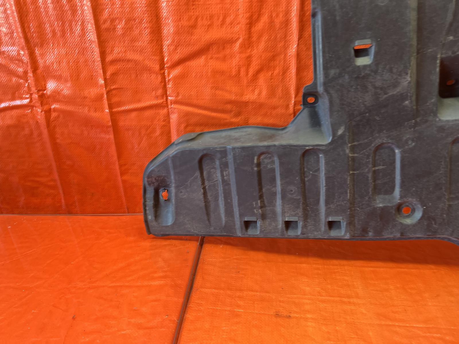 06 11 CIVIC 4D SEDAN   MID FLOOR COVER PLASTIC TRIM SHROUD   OEM #1518