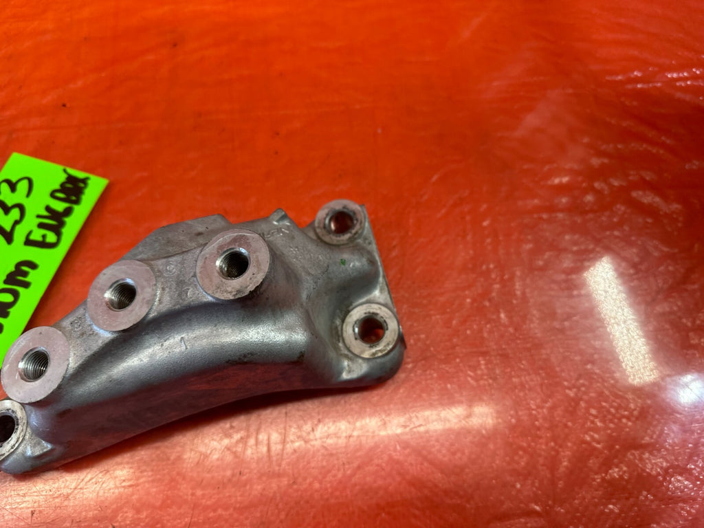 09 14 ACURA TSX   2.4L MANUAL   6 SPEED UPPER TRANSMISSION BRACKET   OEM #2334