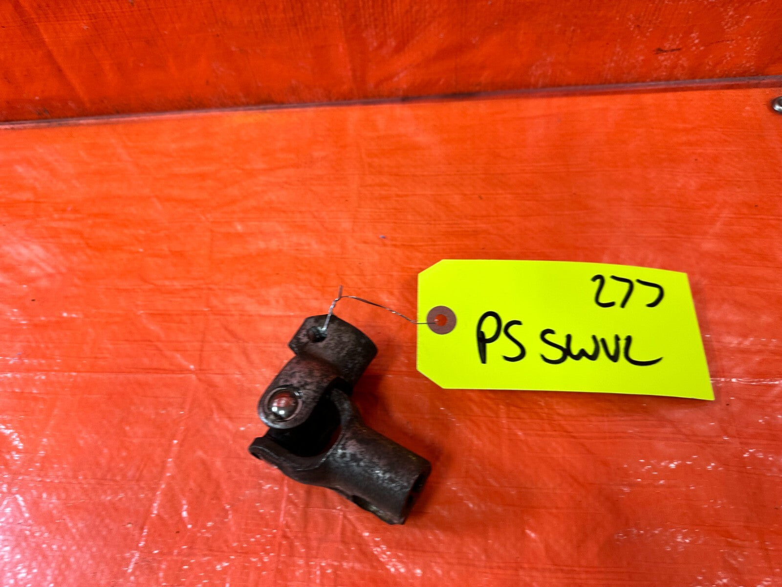 88 91 HONDA CRX   MANUAL RACK STEERING COLUMN TO RACK U / B JOINT SWIVEL YOKE2
