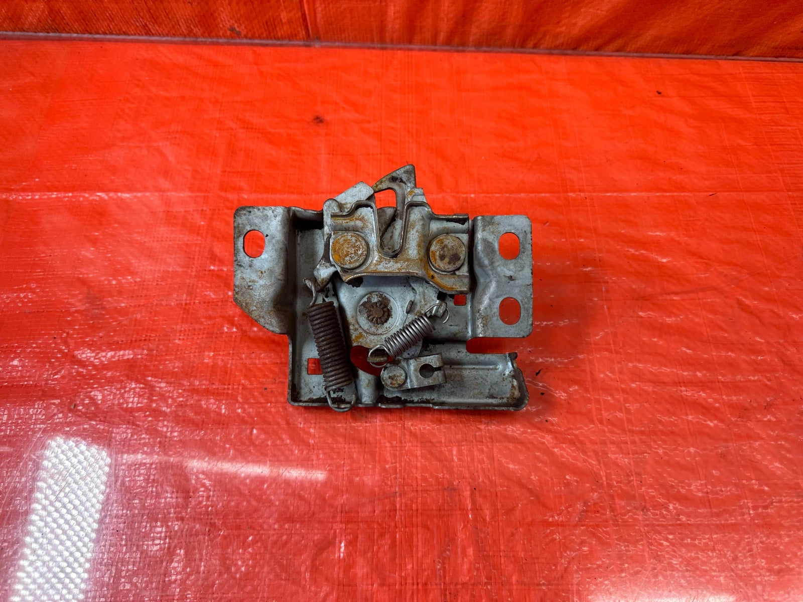 92 95 HONDA CIVIC   HOOD LATCH LOCKING MECHANISM LOCK   OEM FACTORY #1995