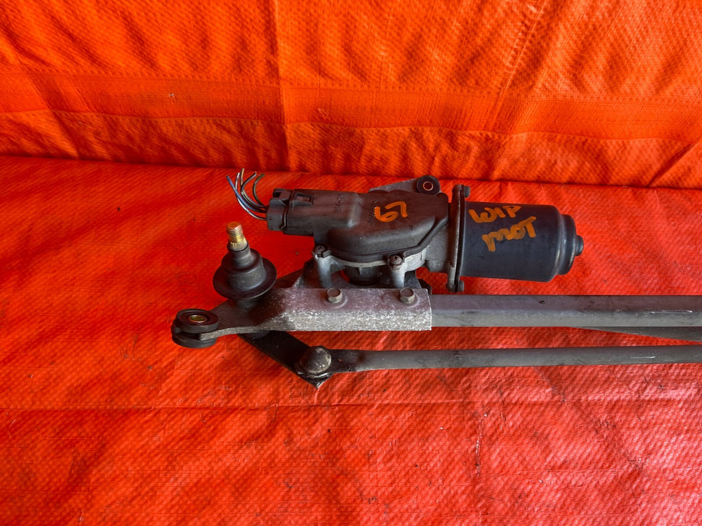 97 01 HONDA CR V CRV FRONT WINDSHIELD WIPER MOTOR W/ LINKAGE COMPLETE OEM #677