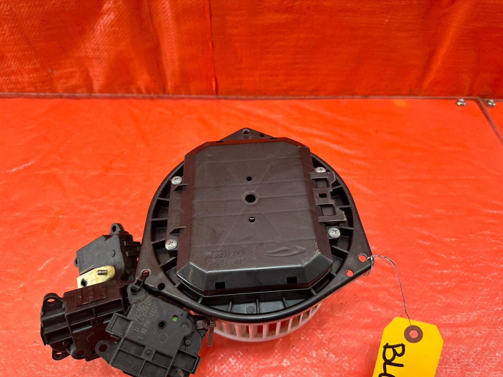 14 20 INFINITI Q50 17 20 Q60   BLOWER W/ HEATER FLAP BLOWER MOTOR ACTURATOR #2224