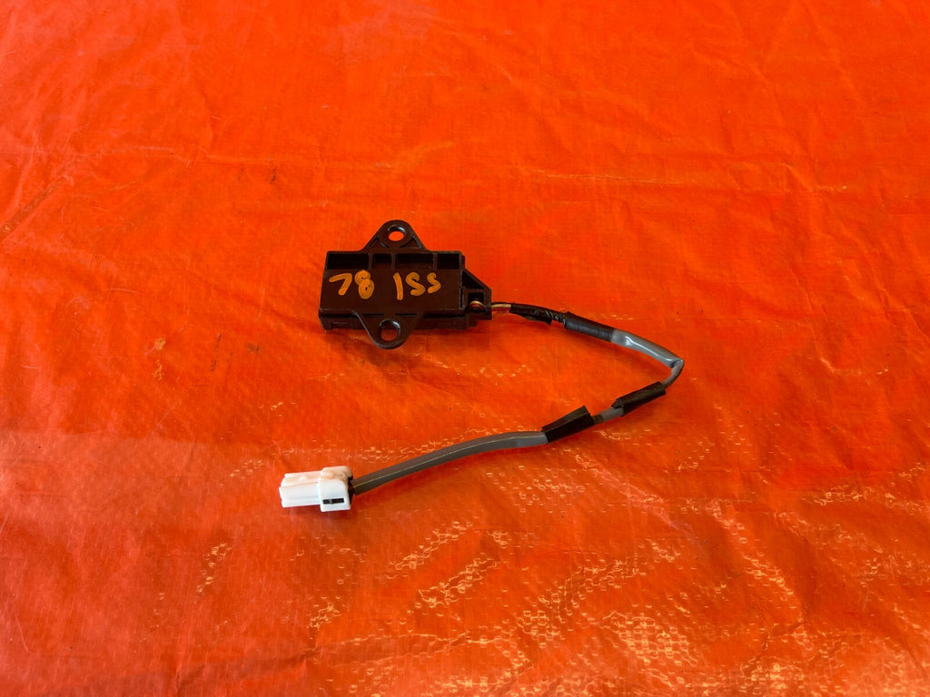 08 15 LANCER EVOLUTION EVO X 10   KEYLESS ENTRY ANTENNA MN141582   OEM OE #785