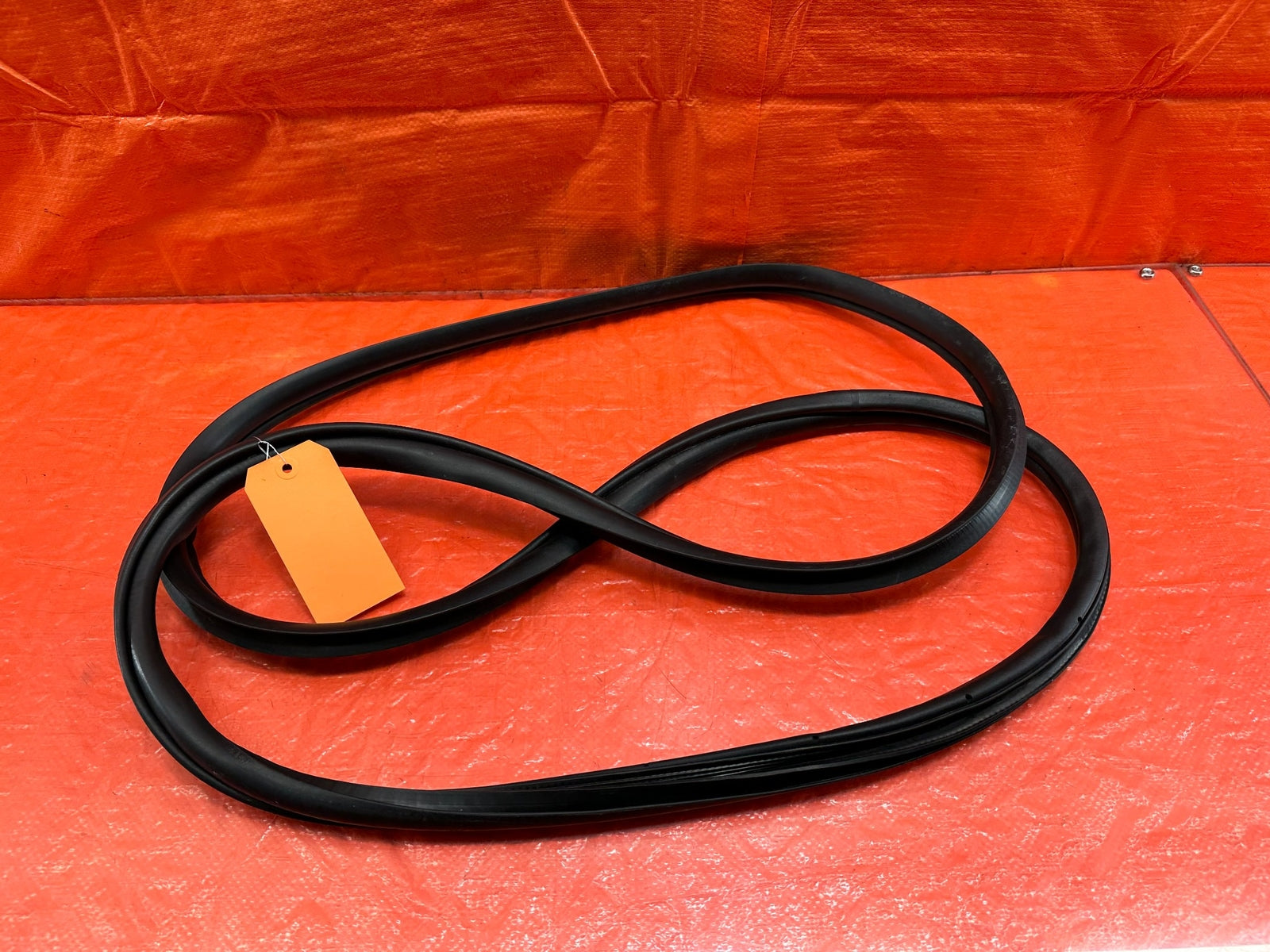 LANCER EVOLUTION X EVO 10 CHASSIS  DOOR OPEN TRIM WEATHER STRIP RIGHT FRONT 2178