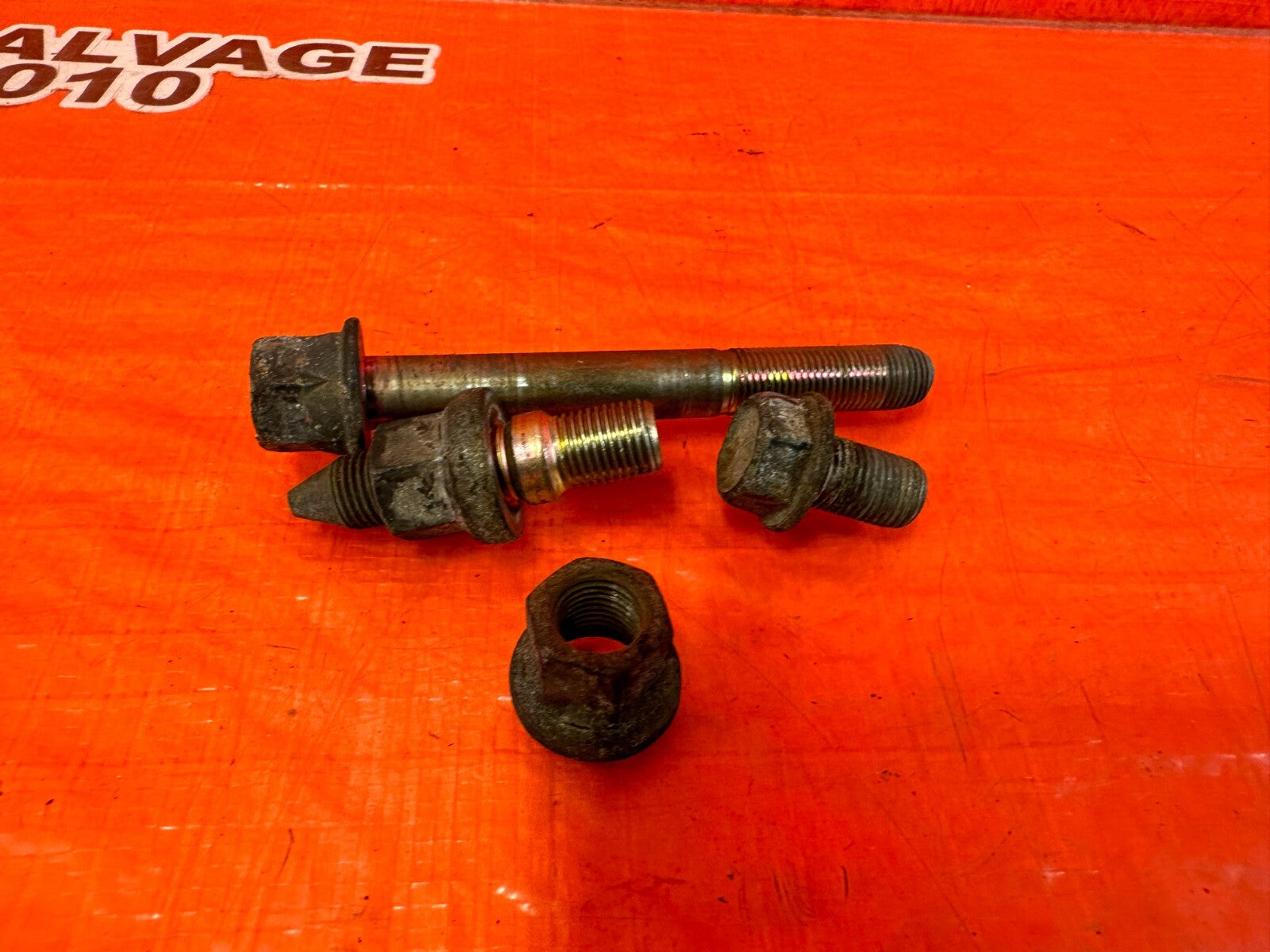 93 97 HONDA DEL SOL   PASSENGER RIGHT TRANSMISSION MOUNT BOLTS HARDWARE OEM 2562