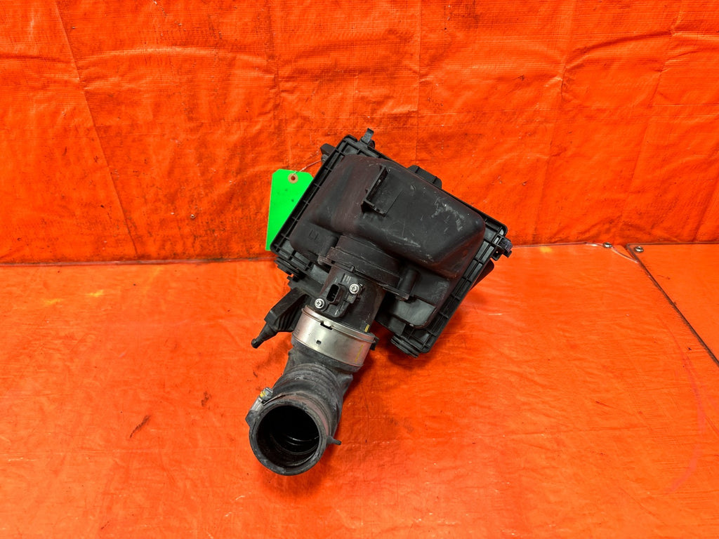 16 24 INFINITI Q50   3.0L   VR30DDTT   DRIVER LEFT TURBO AIR INTAKE AIR BOX3