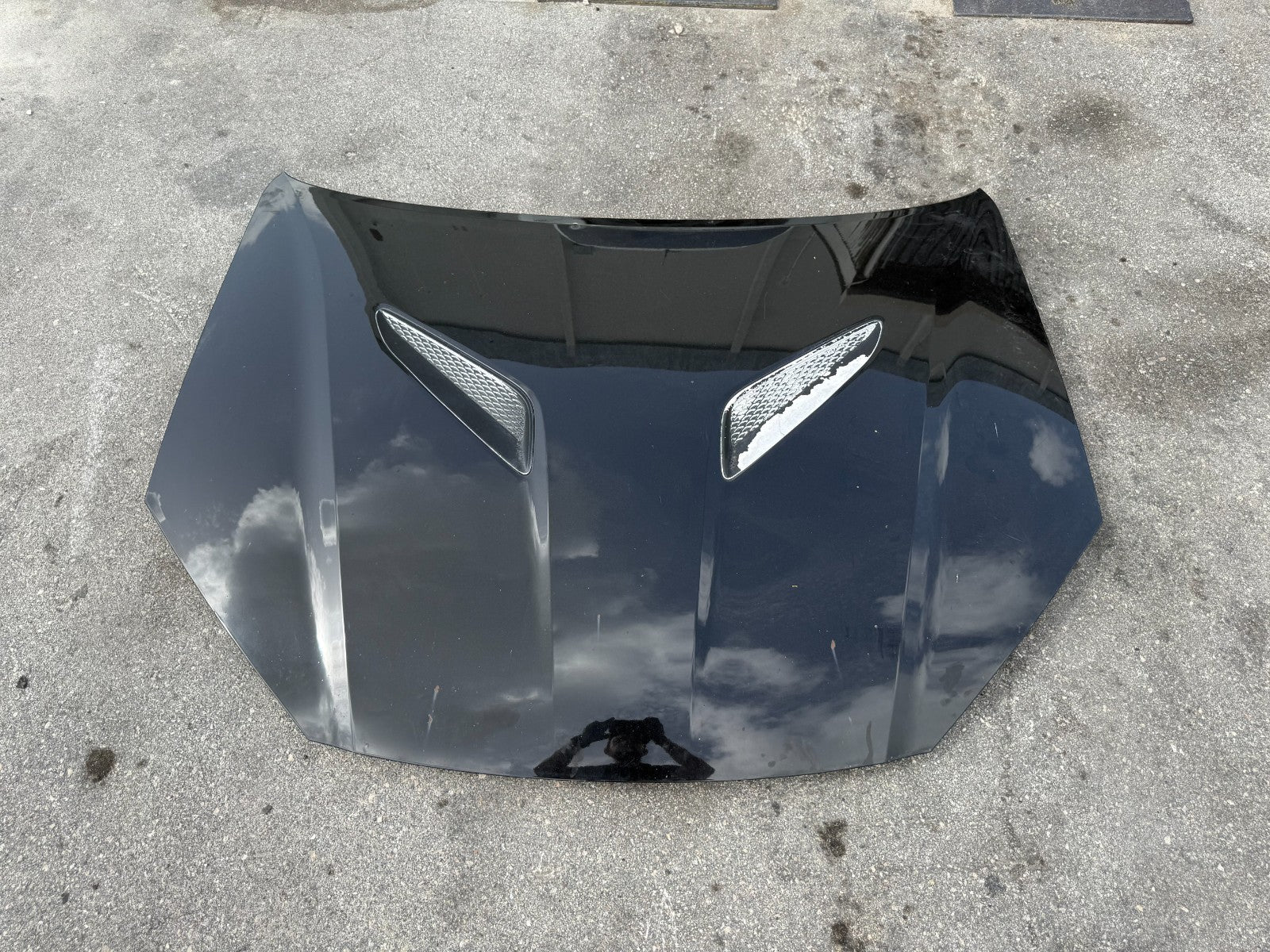 13 16 HYUNDAI GENESIS COUPE   HOOD / BONNETT ASSEMBLY   W/ ALL SCOOPS & TRIM OEM0