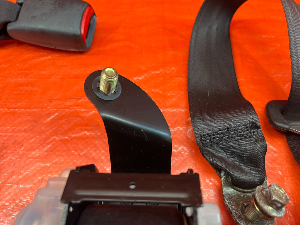 04 08 ACURA TSX   REAR SEAT BELT SET   LEFT & RIGHT SEAT BELTS   BLACK OEM #2096