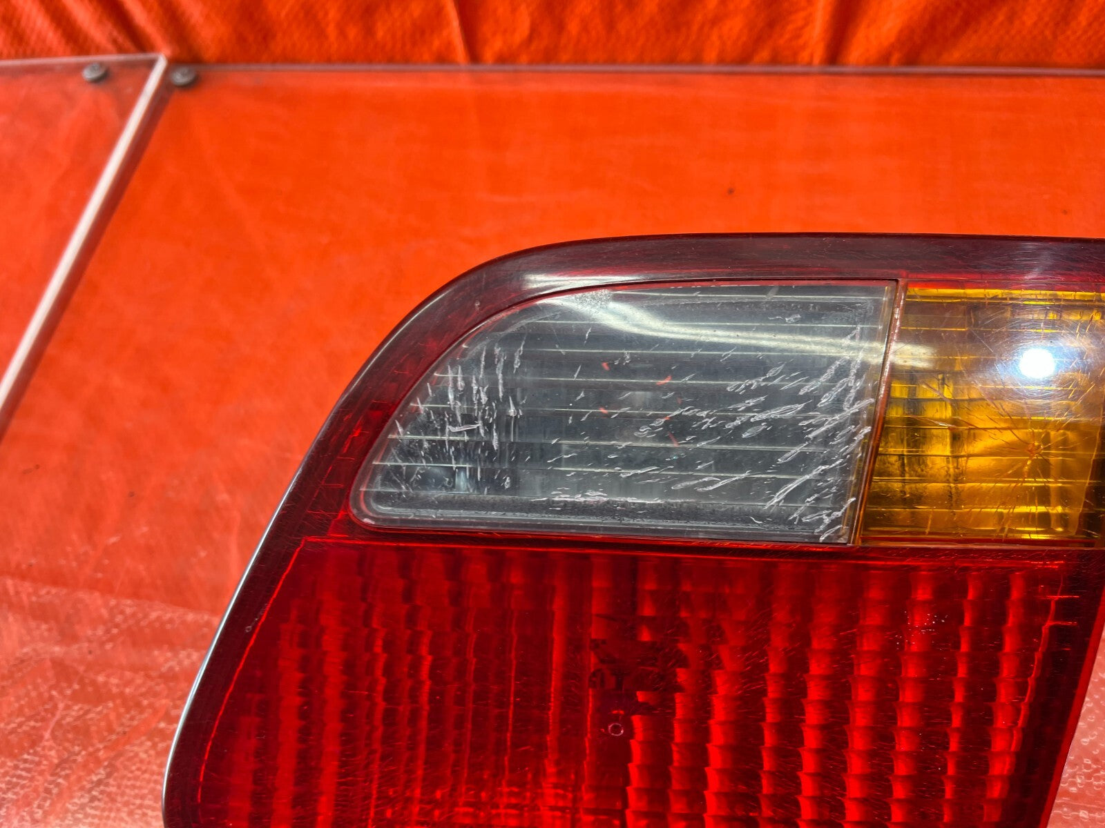 99 00 HONDA CIVIC SEDAN   PASSENGER RIGHT INNER TRUNK TAIL LIGHT LAMP   OEM #1276