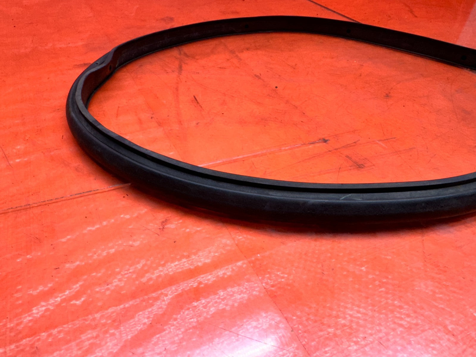 97 01 HONDA PRELUDE 2.2L DOOR SILL LOWER WEATHER STRIP RUBBER SEAL OEM #33613