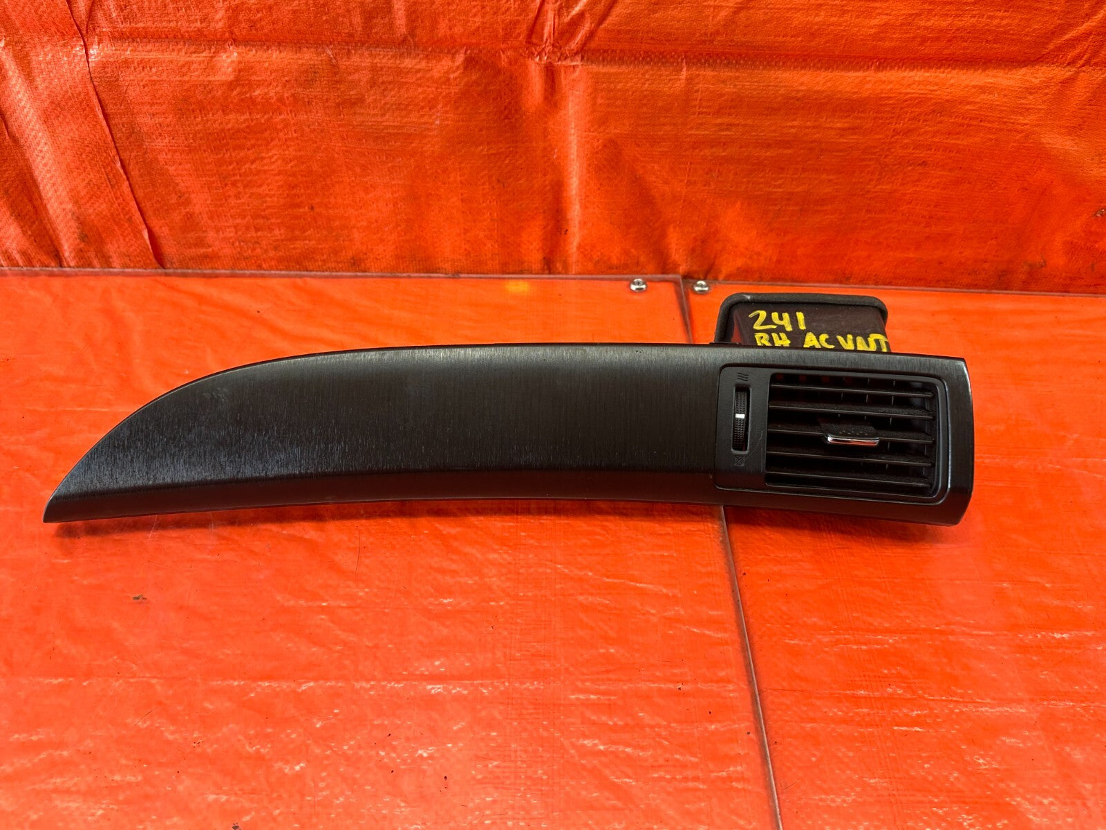 13 15 HONDA ACCORD SEDAN EX EXL PASSENGER RIGHT AC AIR CONDITIONING VENT OEM 2410