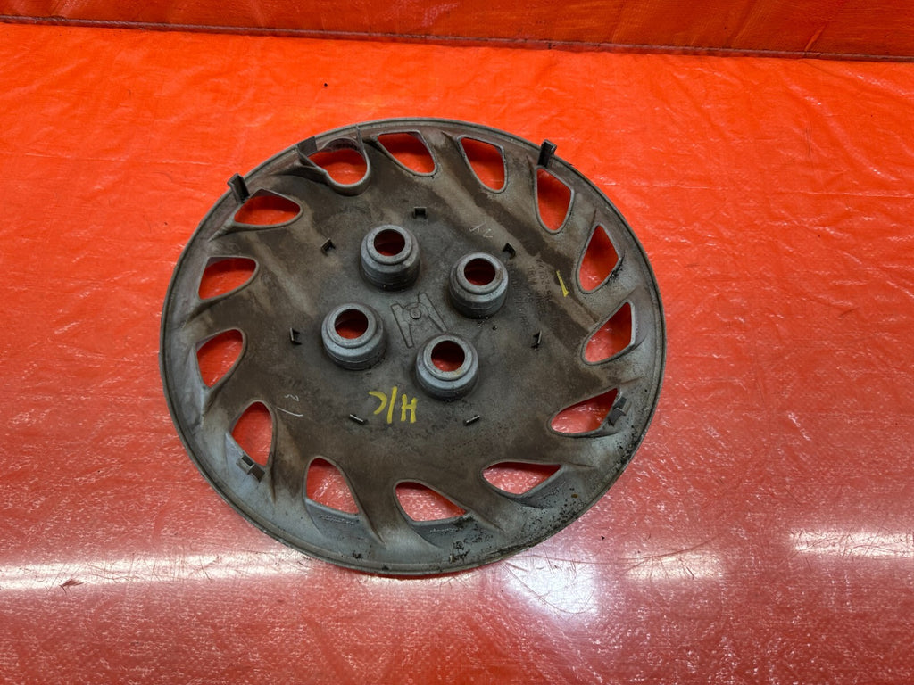 92 95 HONDA CIVIC   FACTORY WHEEL HUB CAP WHEEL PLASTIC COVER   OEM FACTORY OE8
