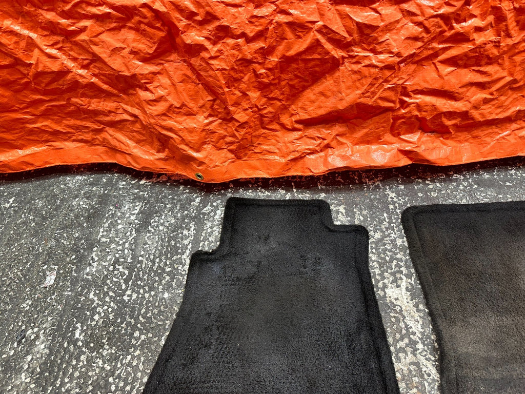 2004 04 NISSAN 350Z CONVERTIBLE LEFT AND RIGHT INTERIOR FLOOR MATS RUGS OEM 2625
