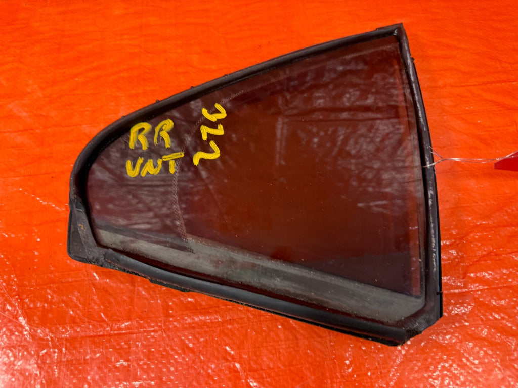 04 08 ACURA TSX   PASSENGER RIGHT REAR   DOOR VENT GLASS   OEM FACTORY #3224