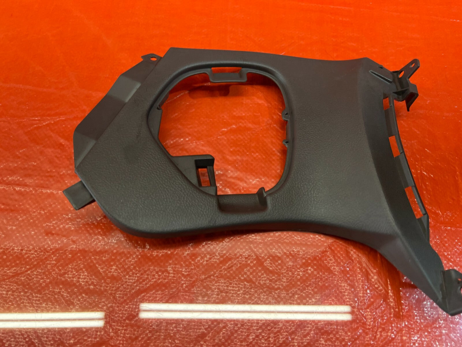 00 02 TOYOTA CELICA   CENTER CONSOLE COVER TRIM PASSENGER RIGHT SIDE   OEM #1037
