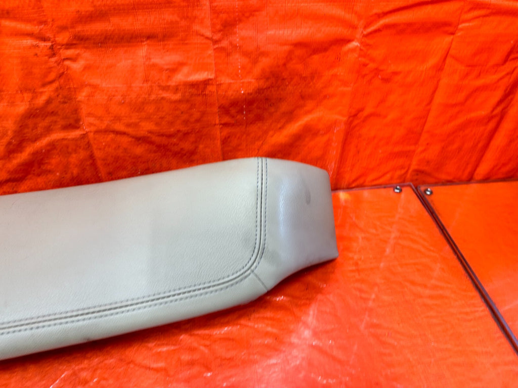 04 08 ACURA TSX   DRIVER LEFT REAR   OUTER REAR SEAT TRIM INSERT   OEM #2911