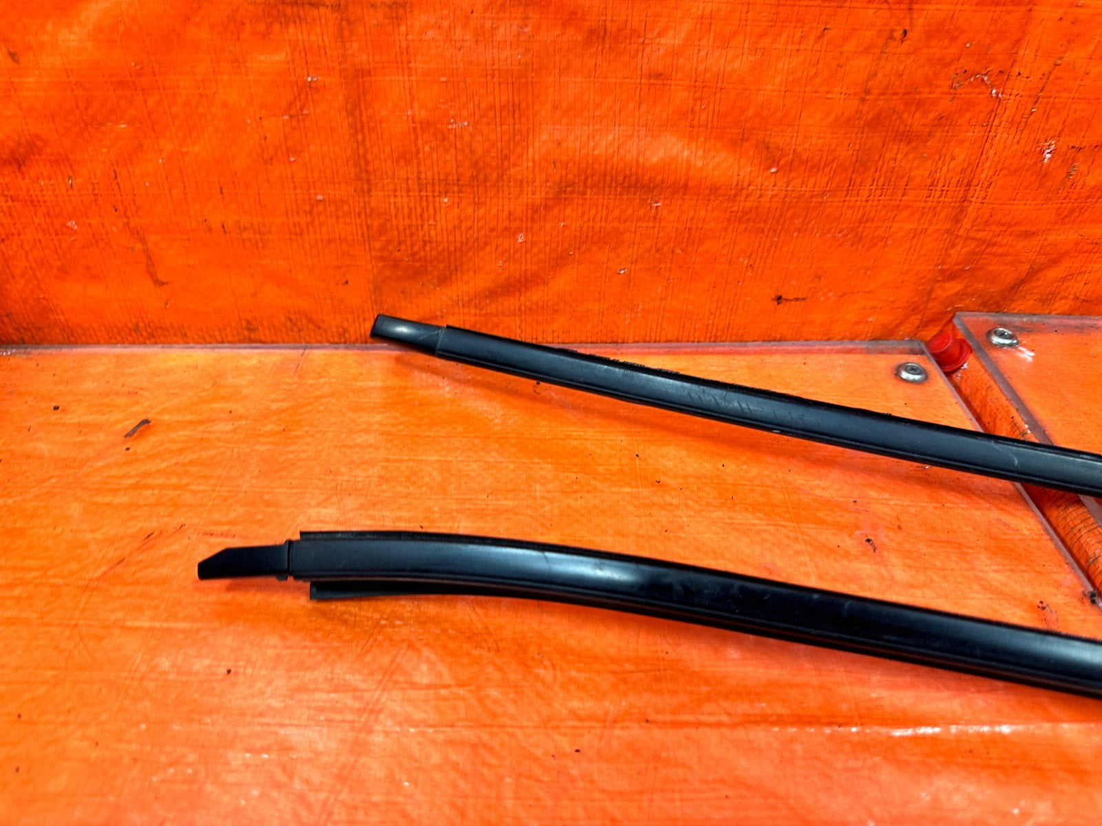 14 24 INFINITI Q50   LEFT & RIGHT   ROOF TRIM ROOF DRIP MOLDING TRIM   OEM #31610
