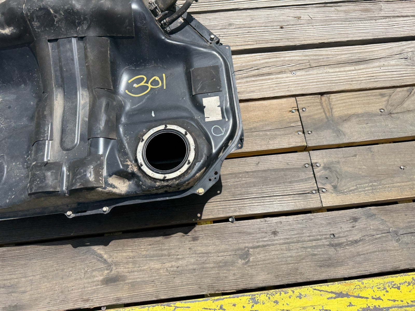 97 01 HONDA CR V CRV   GASOLINE GAS FUEL TANK ASSEMBLY   OEM FACTORY OE 3011