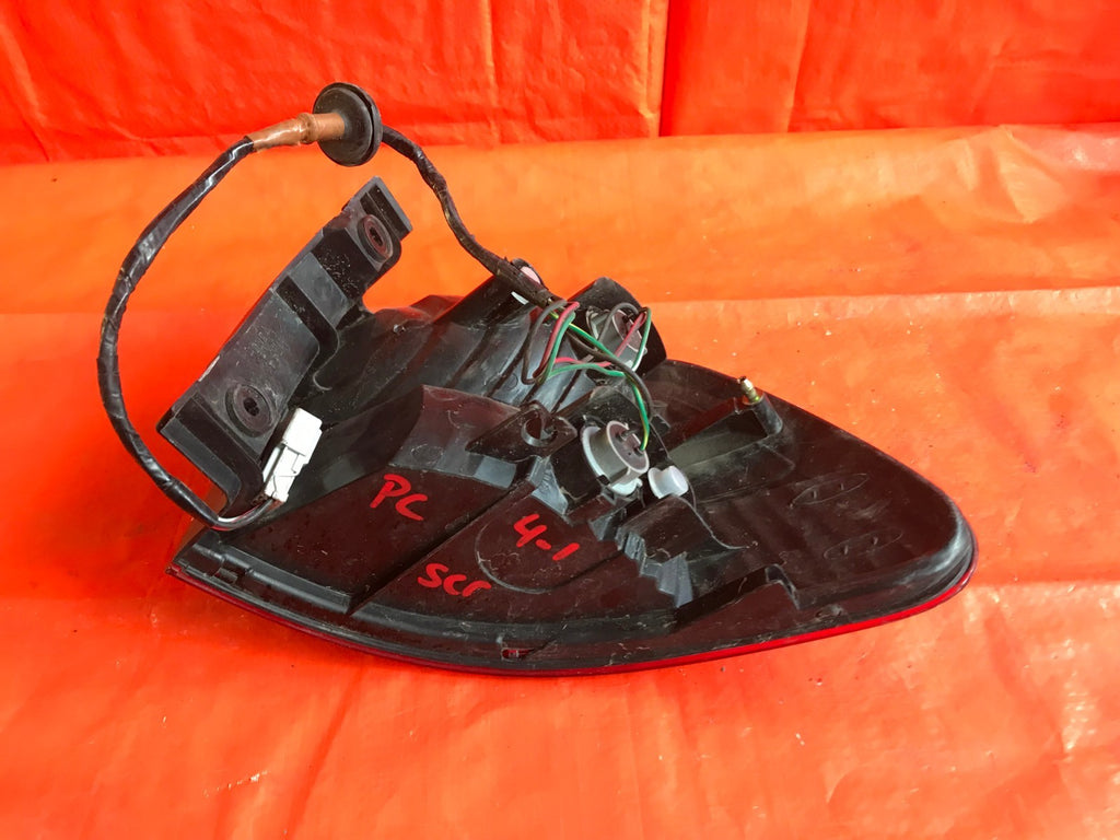 OEM 1999 99 HONDA ORTHIA DRIVER LEFT TAIL LIGHT LAMP L LH5