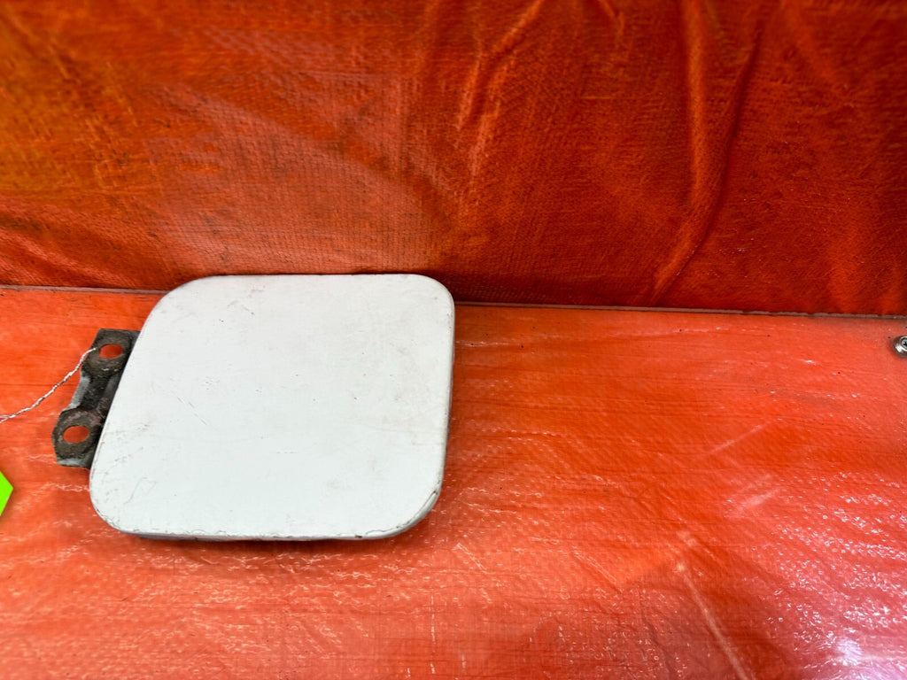 88 91 HONDA CRX   FUEL LID / GAS CAP COVER   WHITE COLOR   OEM FACTORY #2431