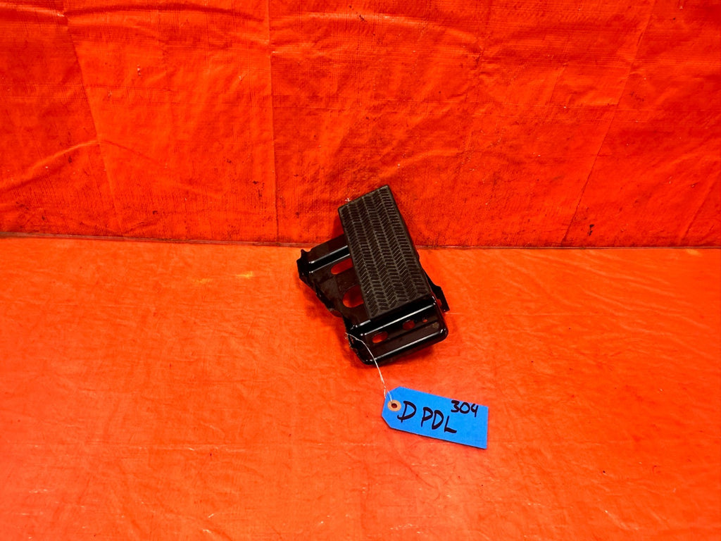 04 08 ACURA TSX   KEY IGNITION STEERING COLUMN COVER TOP BOTTOM   OEM #3040