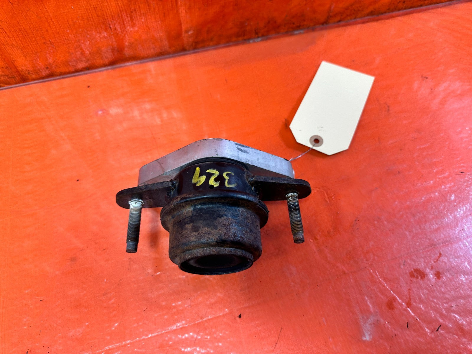 08 15 INFINITI G37 Q60 RWD AUTO TRANSMISSION MOUNT OEM #3297