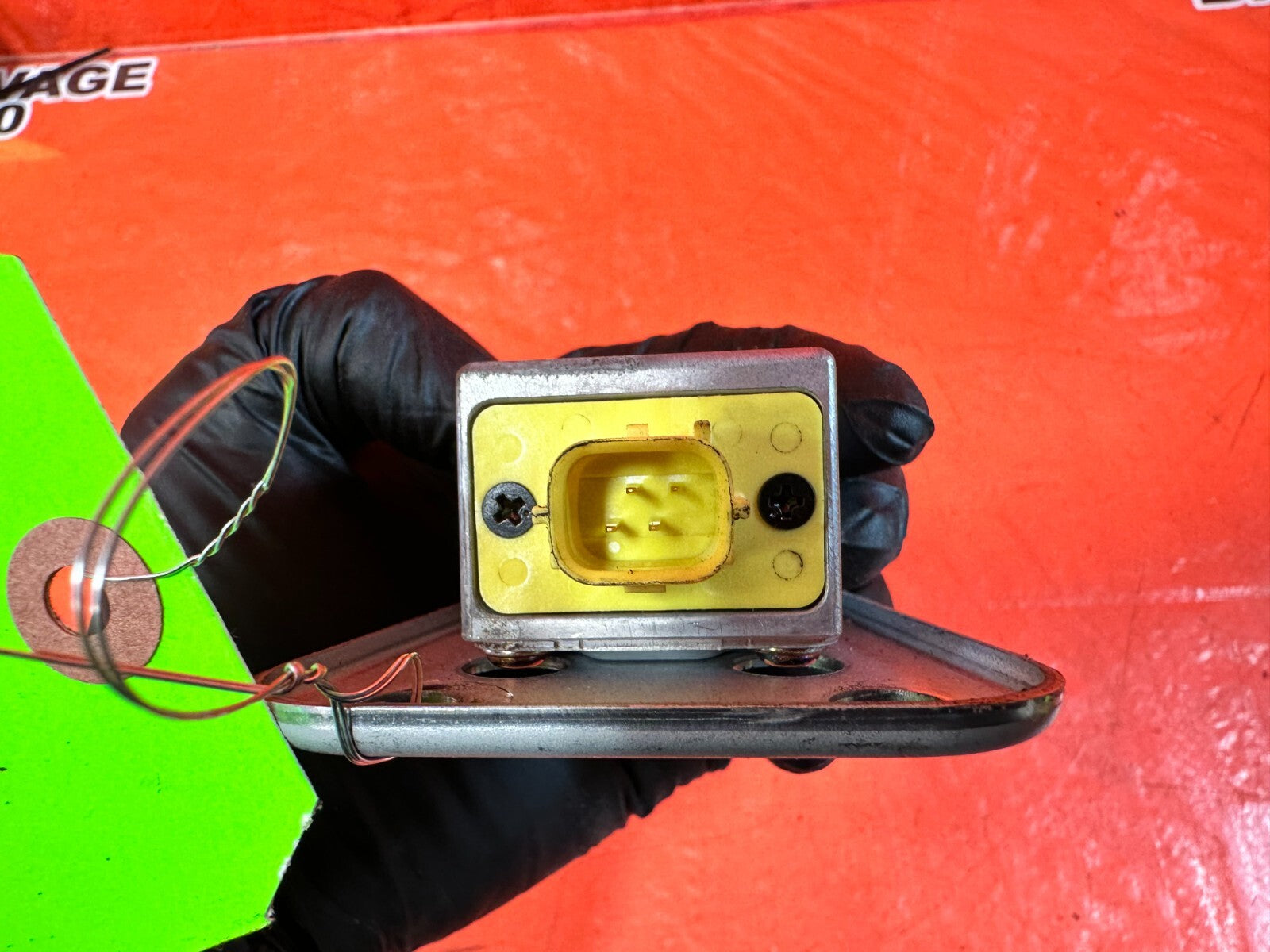 02 06 LEXUS SC430   SENSOR   89860 24010   OEM #261 17