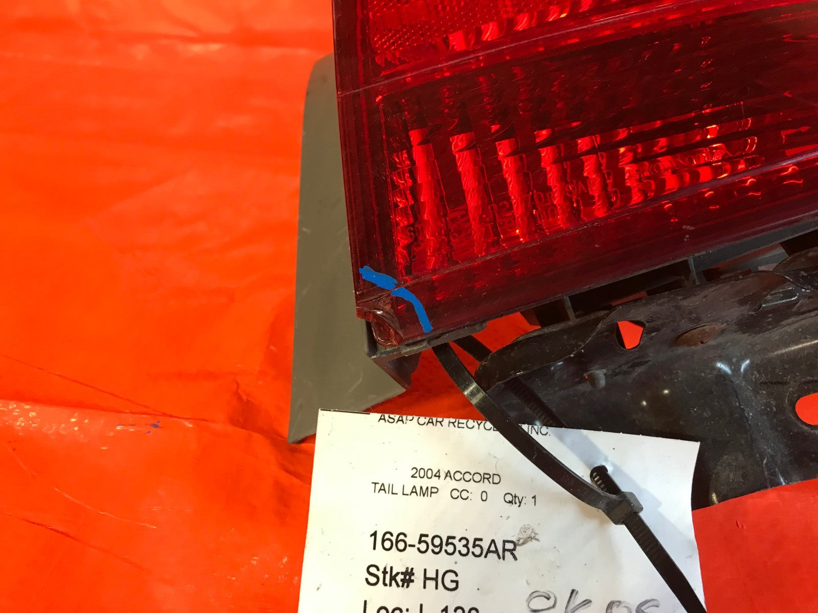 OEM 2004 04 HONDA ACCORD SEDAN PASSENGER RIGHT OUTER TAIL LIGHT LAMP   ALL RED2