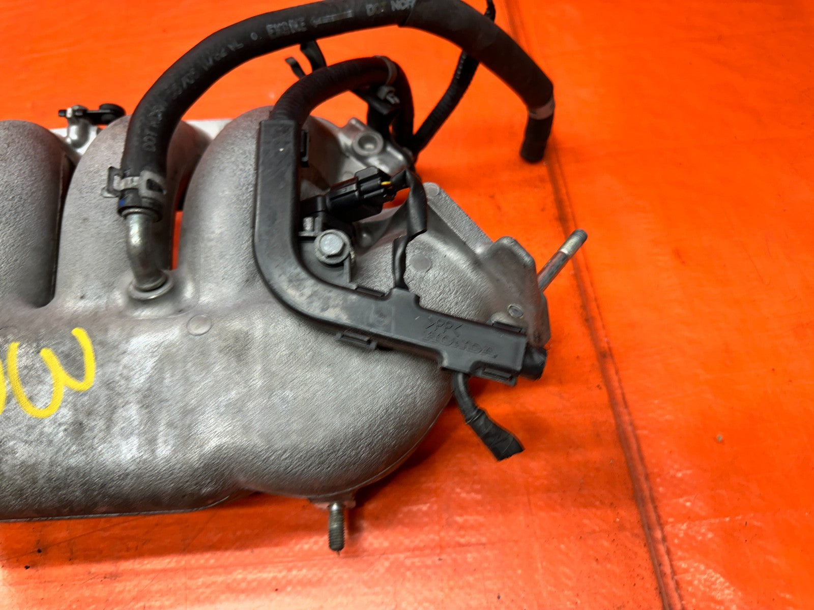 04-05 ACURA TSX 2.4L K24A2 ALUMINUM INTAKE MANIFOLD OUTER PLENUM OEM #3386