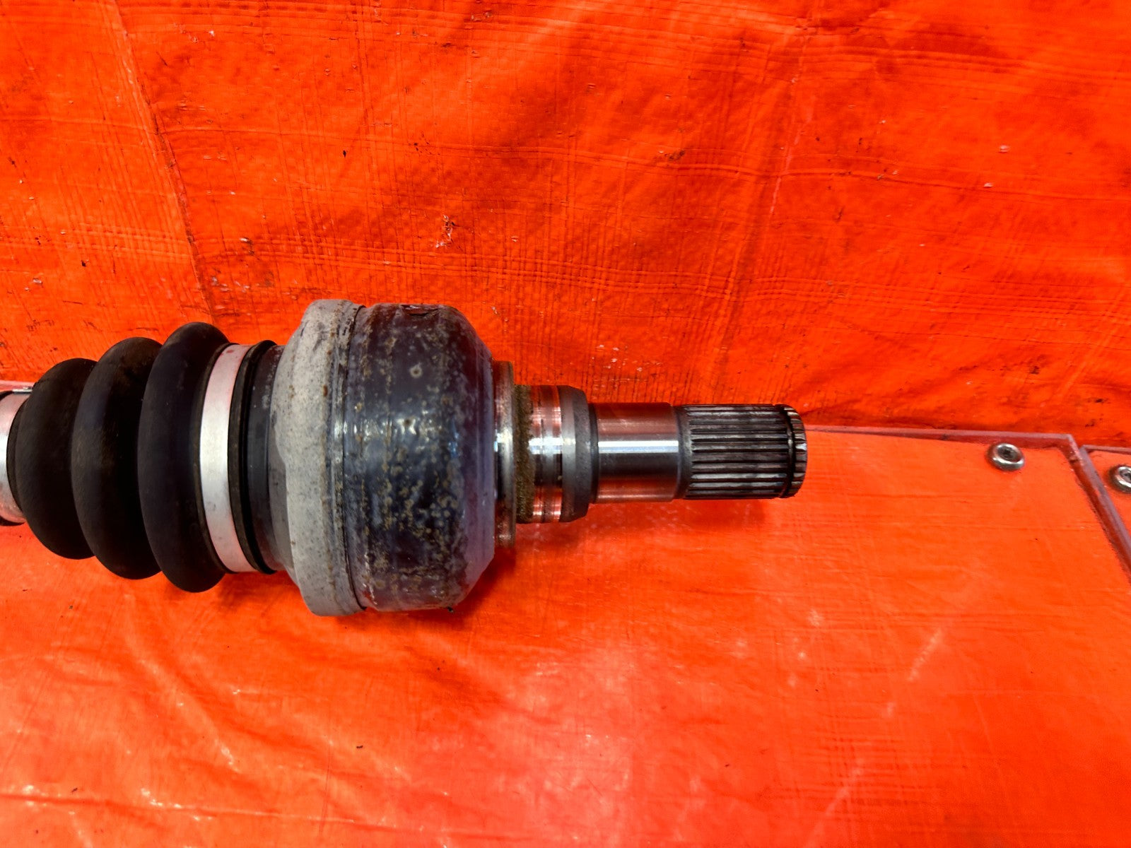 13 16 HYUNDAI GENESIS COUPE 3.8L   AUTO TRANS   LEFT AND RIGHT AXLES OEM 2994