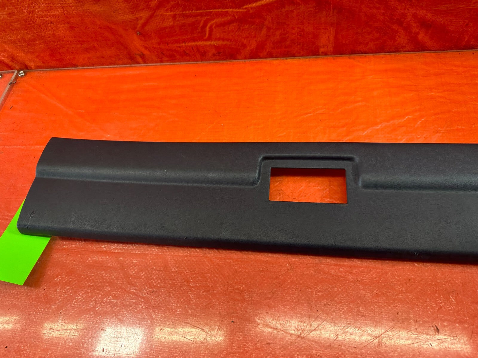 88 91 HONDA CRX   DOME LIGHT MAP LAMP TRIM   BLUE IN COLOR   OEM #2433