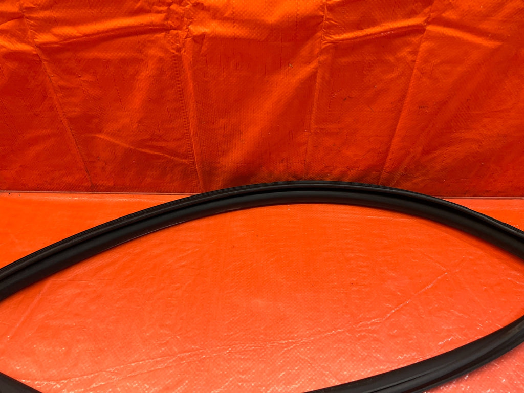 08 15 LANCER EVOLUTION X EVO 10   RIGHT FRONT WINDOW GLASS RUN CHANNEL OEM #2177