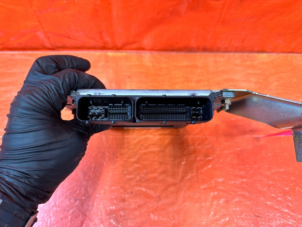 2004 04 NISSAN 350Z   VQ35DE   AUTOMATIC TRANSMISSION   ENGINE COMPUTER ECU 2626