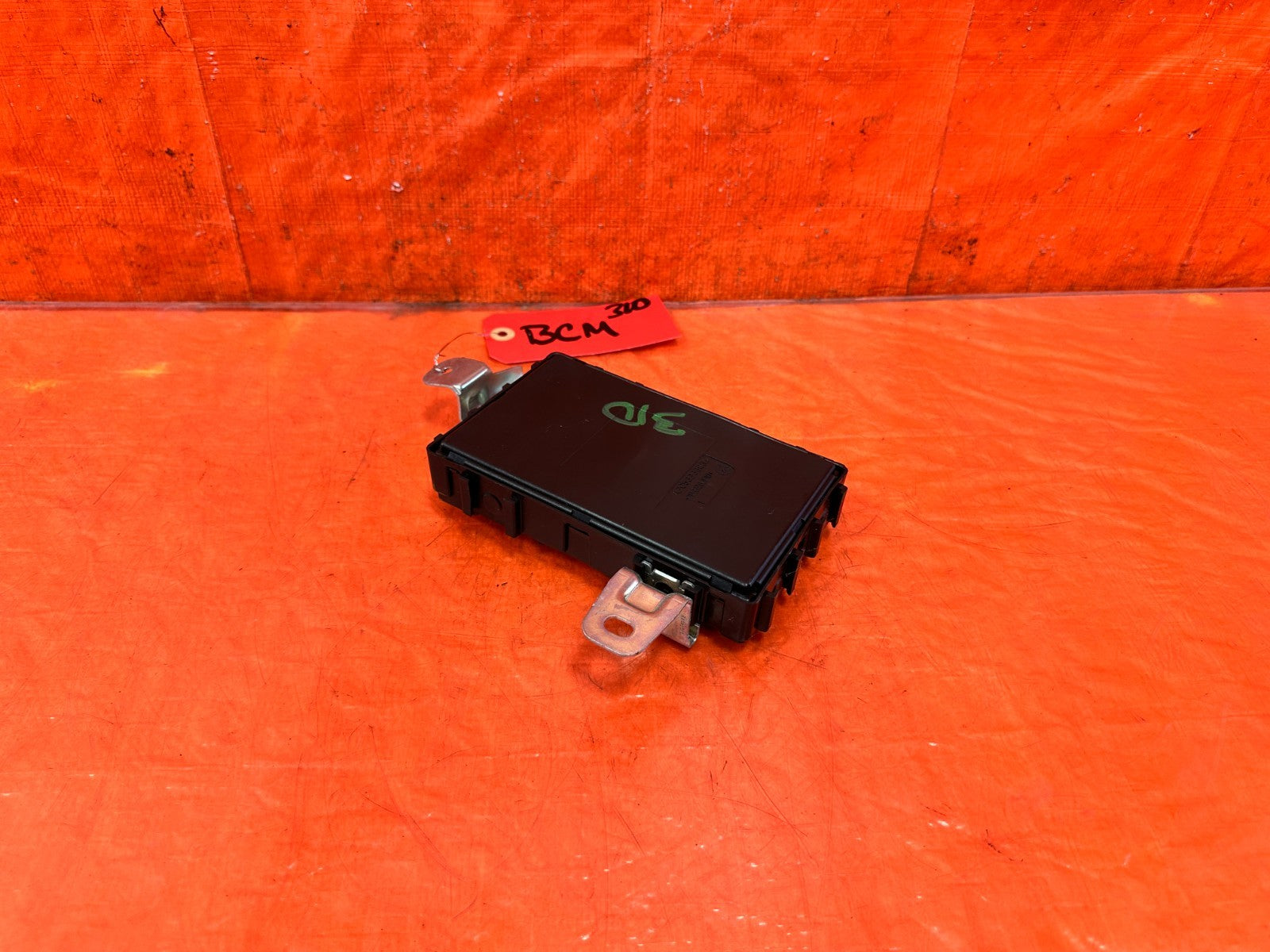 10 11 INFINITI G37 COUPE & CONVERTIBLE   BODY CONTROL MODULE BCM   284B1 JJ55A1