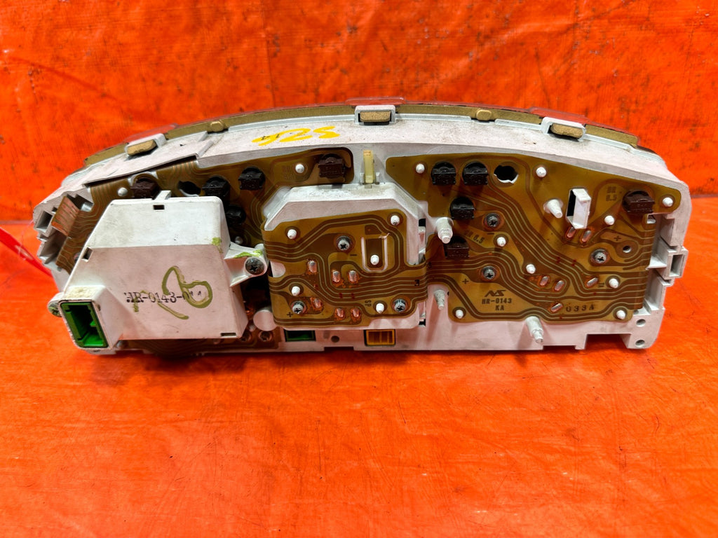 92 95 HONDA CIVIC   D16Z6   SOHC VTEC   5 SPEED MANUAL GAUGE CLUSTER OEM 3269