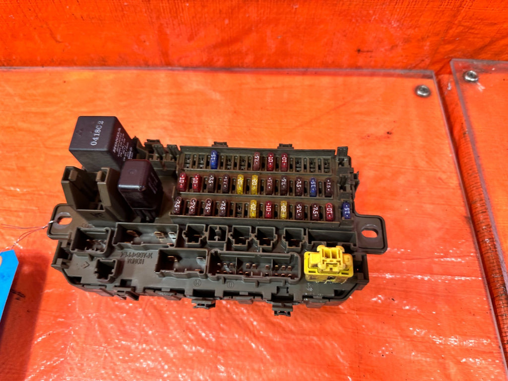 96 00 HONDA CIVIC   INTERIOR CABIN UNDER DASH FUSE BOX PANEL OEM #3193