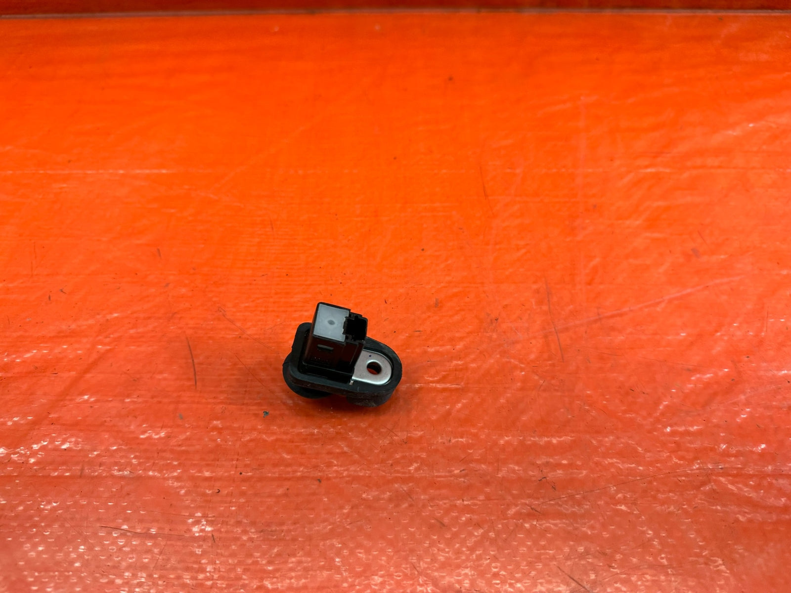 14 20 INFINITI Q50   DOOR AJAR SENSOR SWITCH   FRONT REAR LEFT RIGHT   OEM 2156