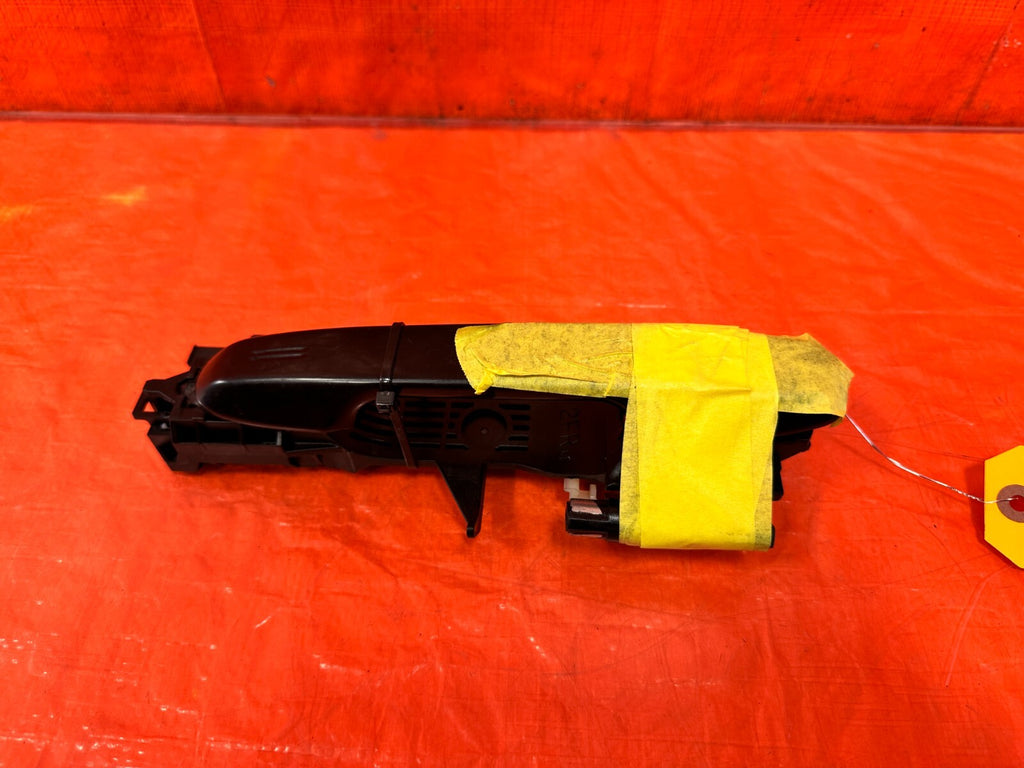 13 20 SUBARU BRZ   PASSENGER RIGHT FRONT EXTERIOR DOOR HANDLE   OEM FACTORY #2921