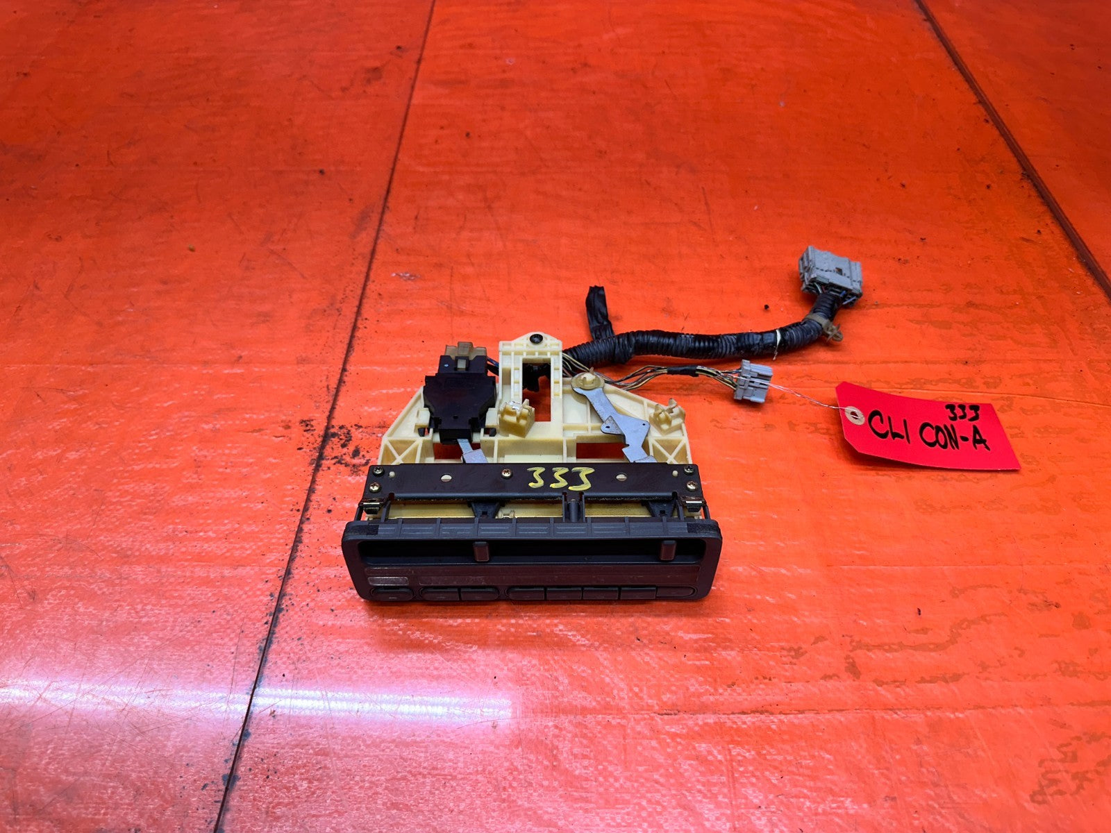 92 95 HONDA CIVIC EX 1.6L   AC HEATER CLIMATE CONTROL UNIT BEZEL   OEM #3330