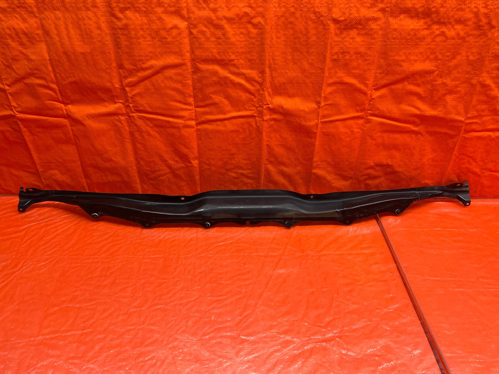 15 21 SUBARU WRX & STI   WIPER COWL BEAM REAR SEAL   OEM FACTORY #1700