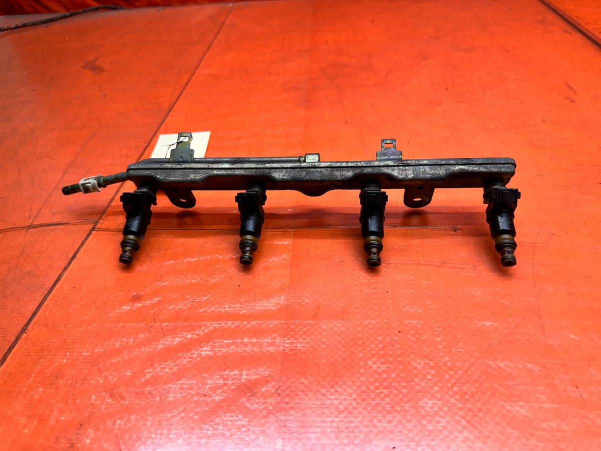 04-05 ACURA TSX 2.4L K24A2 ENGINE FUEL RAIL WITH GAS INJECTORS HARNESS OEM #05 T10