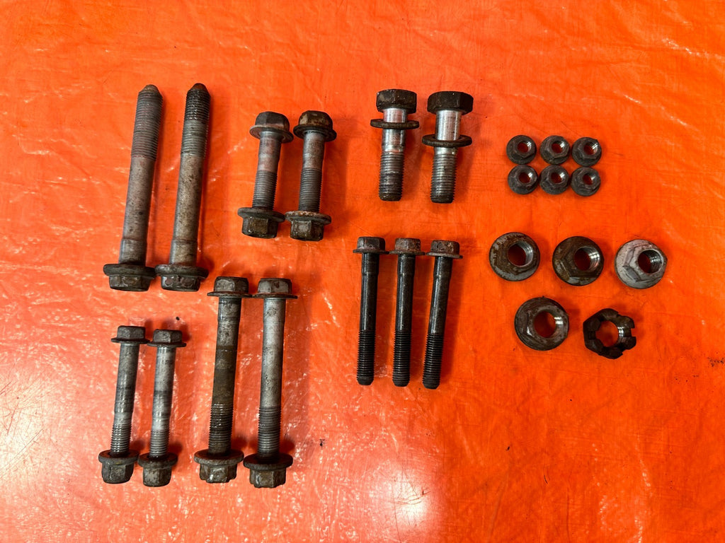 08 15 INFINITI G37 & Q60 FRONT CONTROL ARM BOLTS   UPPER LOWER SPINDLE   OEM 3287