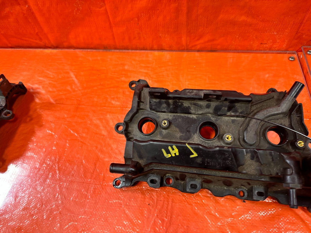 16 20 INFINITI Q50 & Q60   3.0L 300HP VR30DDTT DRIVER LEFT ENGINE VALVE COVER 187