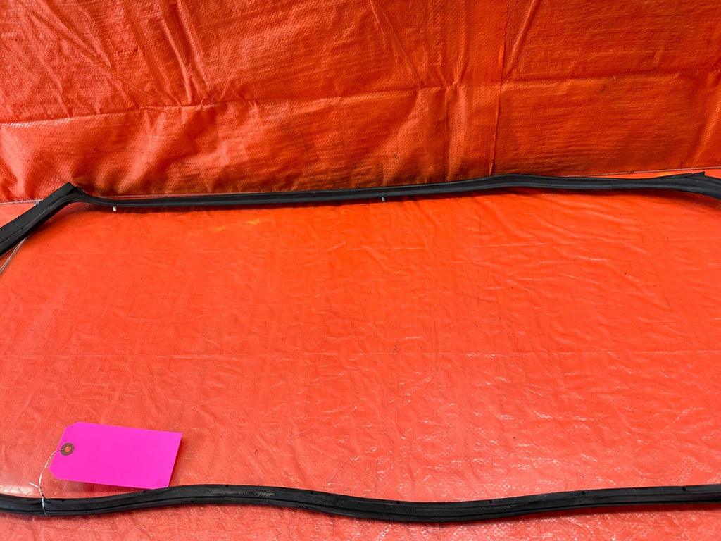 04 08 ACURA TL PASSENGER RIGHT REAR DOOR WEATHER STRIP TRIM SEAL GASKET OEM 2343