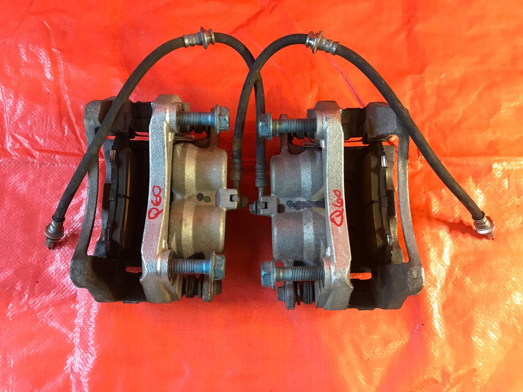 OEM 2017 17 INFINITI Q60 AWD 3.0L TT   LEFT RIGHT FRONT BRAKE CALIPER COMBO SET5